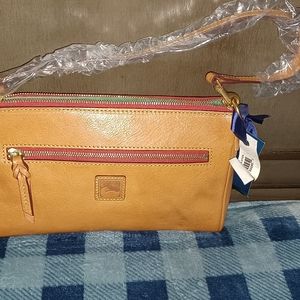 Dooney & Bourke